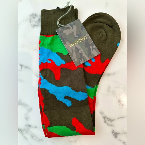 Valentino Men’s Camo Socks - Picture 3 of 7